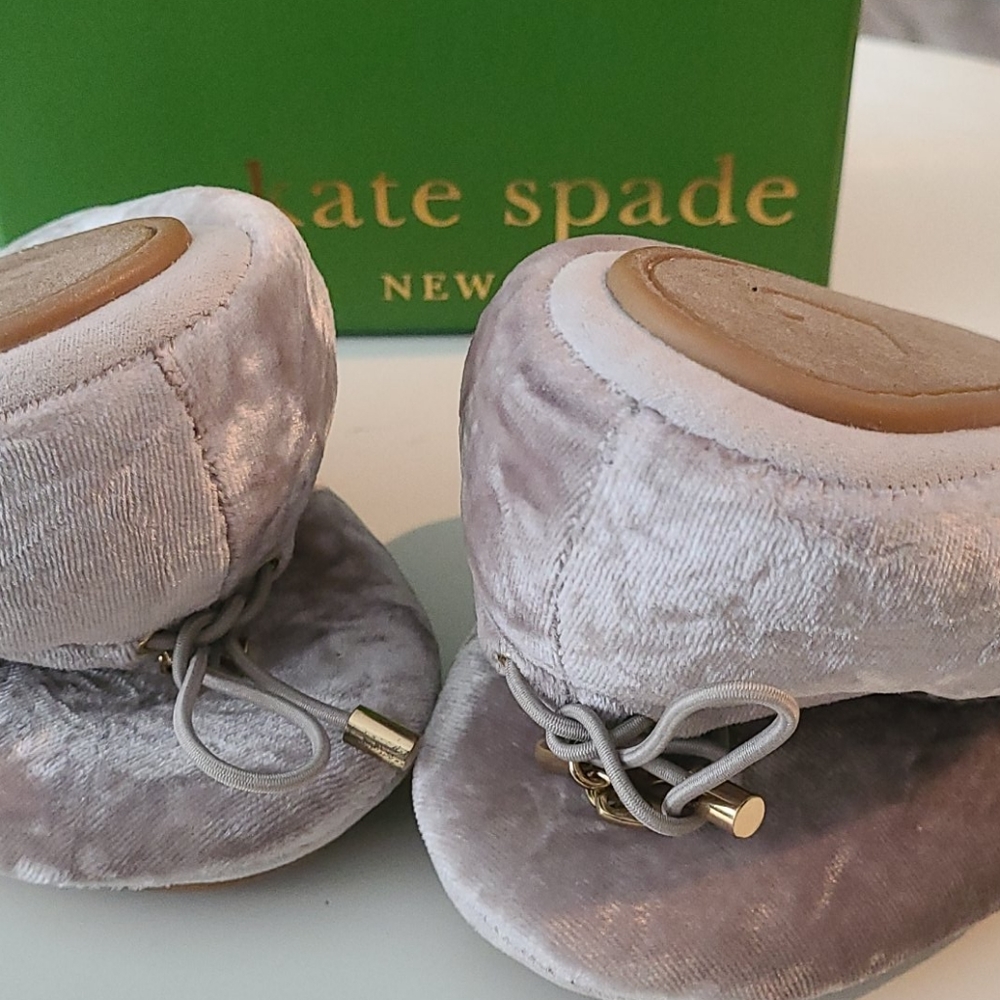 NIB Kate Spade Globe Crushed Velvet Flats - Picture 2 of 3